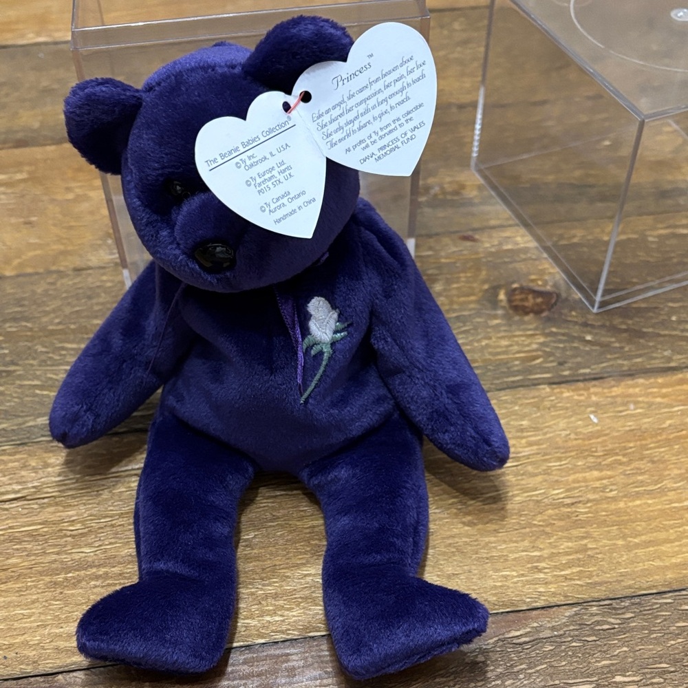 TY DIANA Beanie Baby Bear